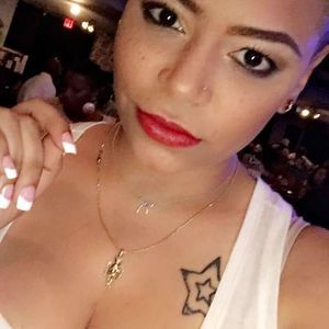 Meet your Posher, Connie